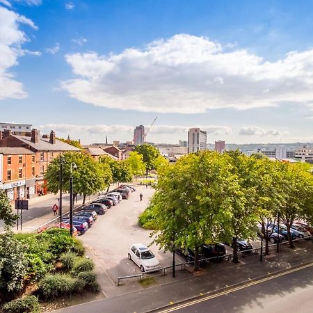 City One Bedroom Apartment With Juliet Balcony In West One - Parking Possible Sheffield Kültér fotó