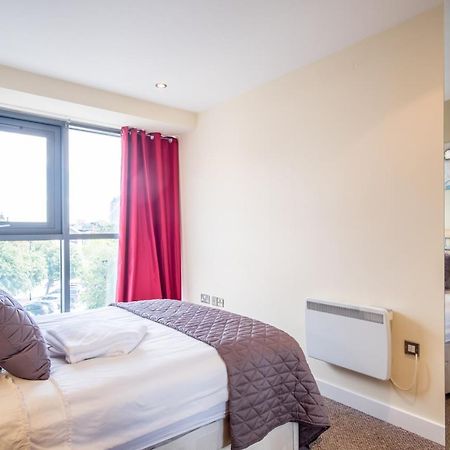 City One Bedroom Apartment With Juliet Balcony In West One - Parking Possible Sheffield Kültér fotó