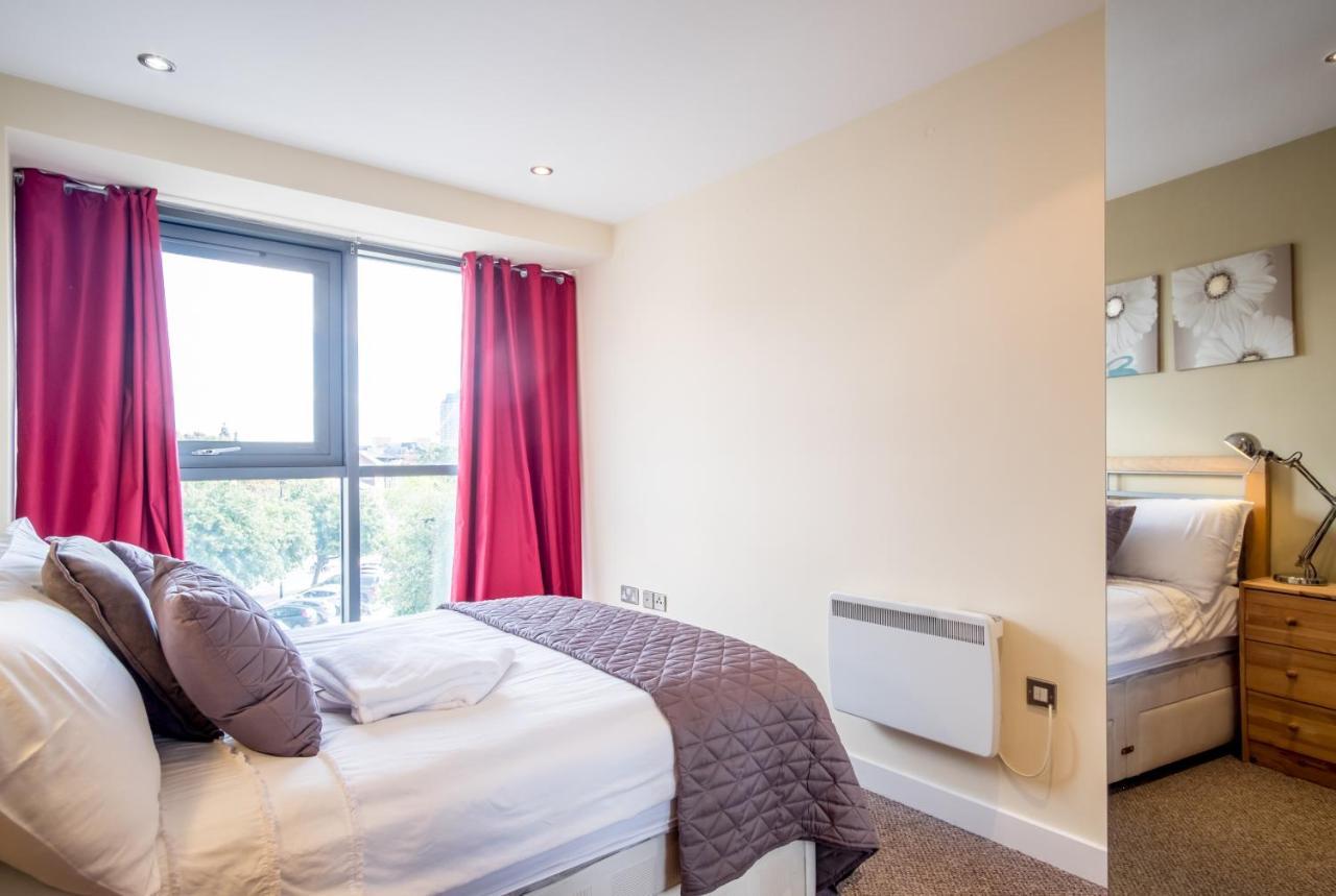 City One Bedroom Apartment With Juliet Balcony In West One - Parking Possible Sheffield Kültér fotó